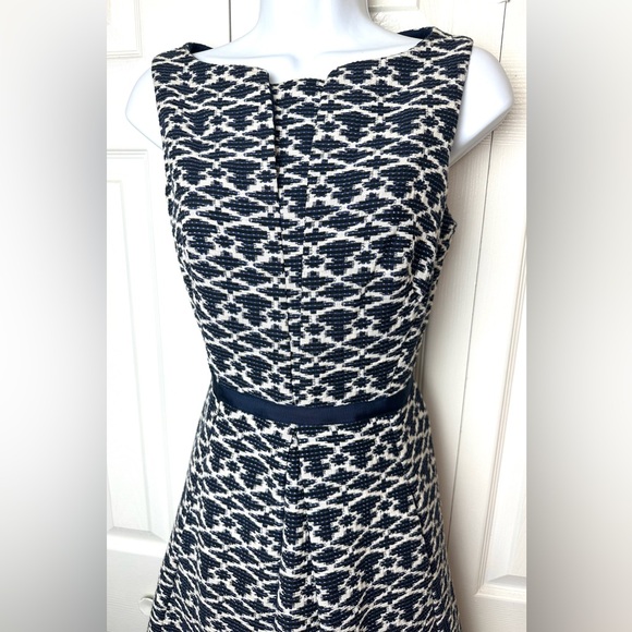 New MAIA Fit & Flare Dress Navy Blue White Black Geo Textured Pleated Pockets - Picture 3 of 11